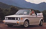 Klicke auf die Grafik für eine vergrößerte Ansicht

Name: vw_cabriolet_boutique_white_1989.jpg
Ansichten: 101
Größe: 73,6 KB
ID: 1617729